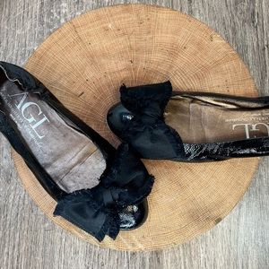 *agl | Black Patent Leather Ballet Flats with Raw Edge Bow Size 37/7